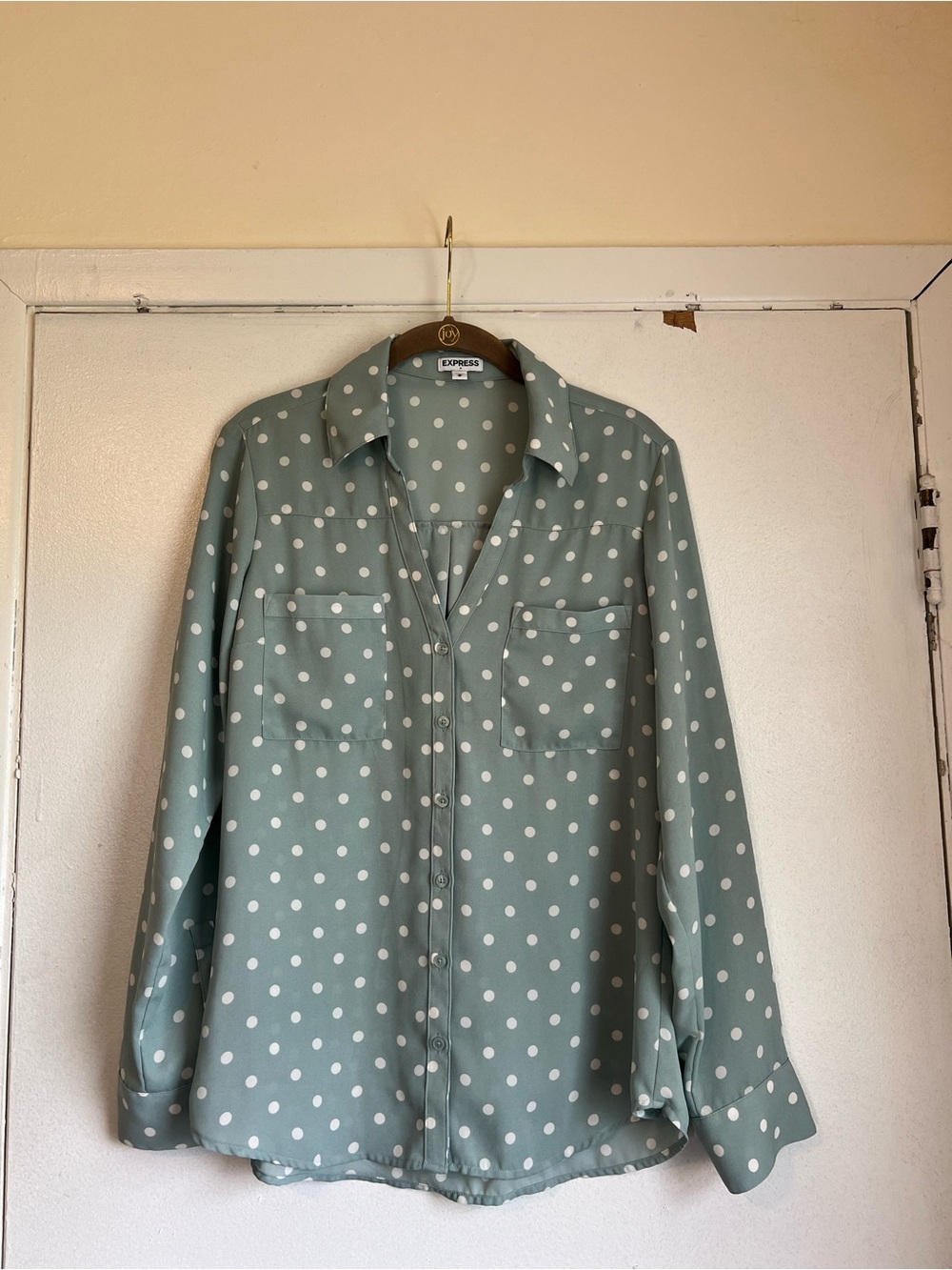 Express Green and White Polka Dot Button-Up Roll Tab Sleeve
Blouse Sz M Vintage